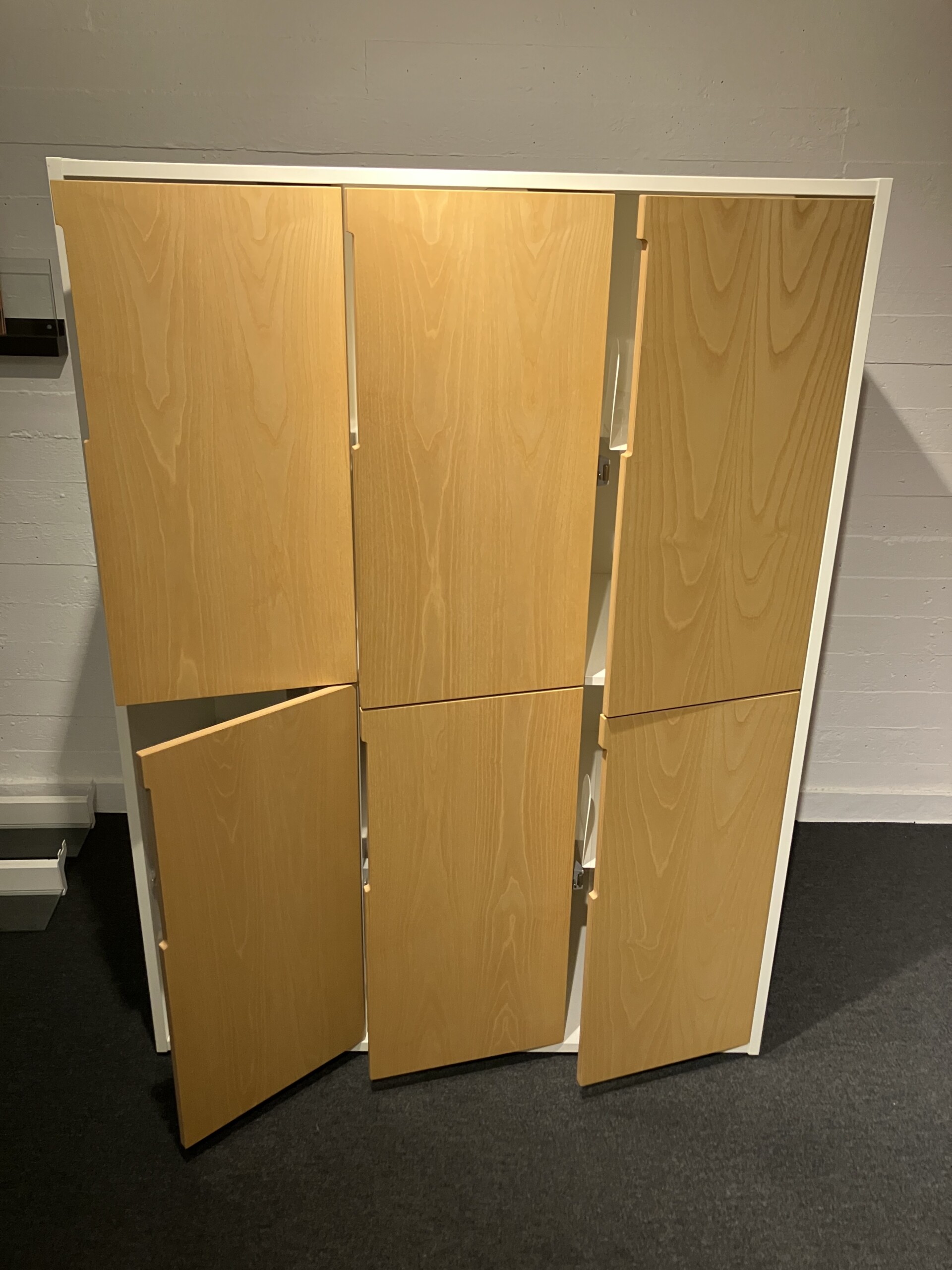 Locker – EFG